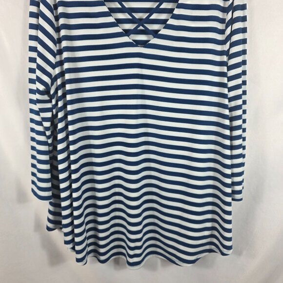 Chico's Size 2 Striped Caged Knit Top Women's Size Large Blue & White Stripe - Picture 7 of 13
